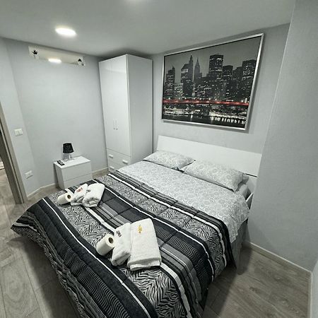 Appartement House Montesanto à Naples Extérieur photo
